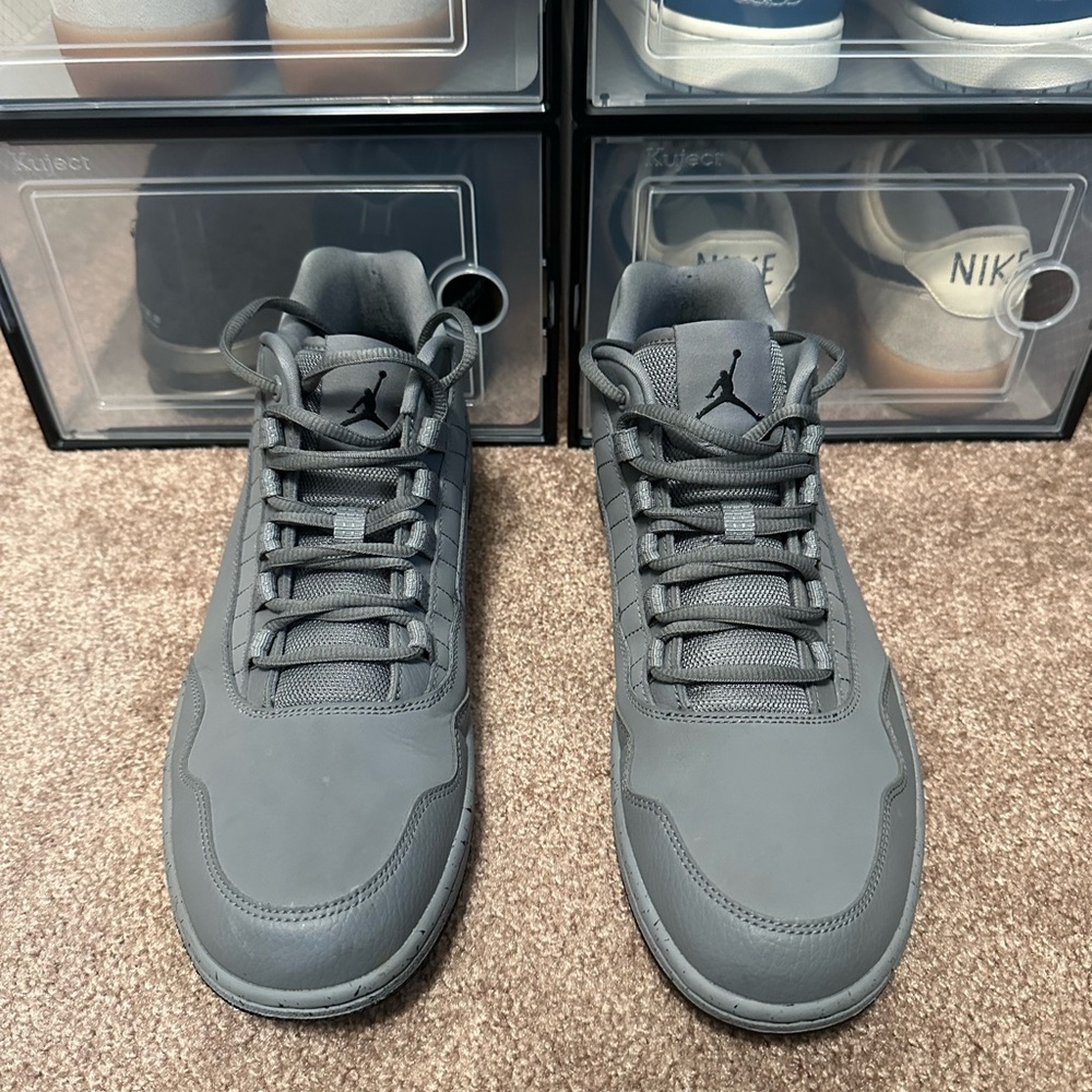 Jordan Executive Low Premium (cool grey)
